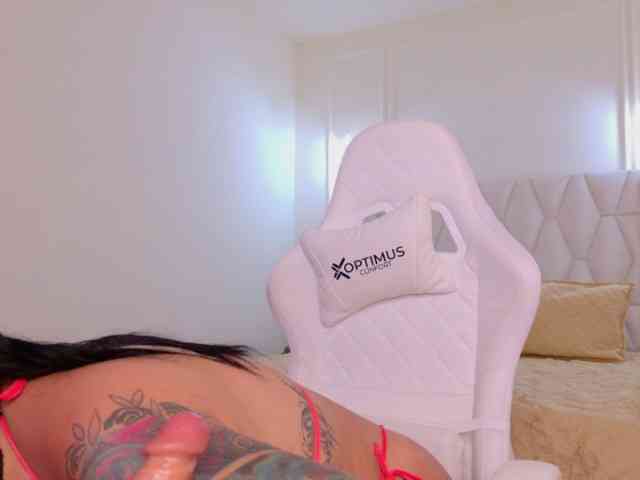 Riley111 webcam