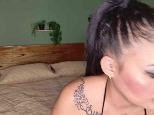 RileyWomms webcam