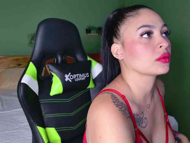 RileyWomms webcam