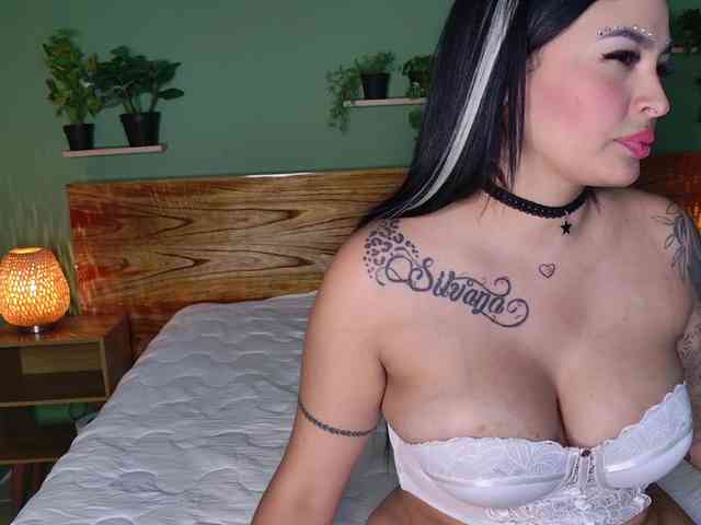 RileyWomms webcam