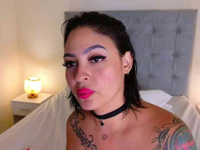 RileyWomms webcam