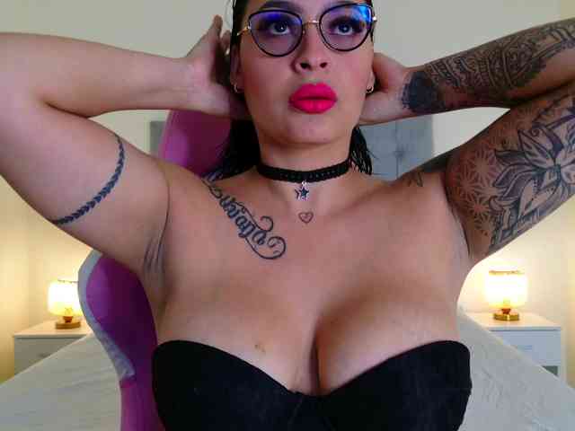 RileyWomms webcam