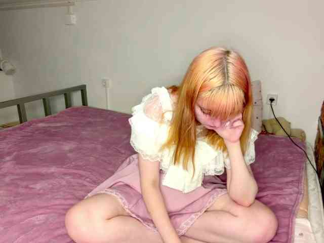 Model: rinaflowerblin