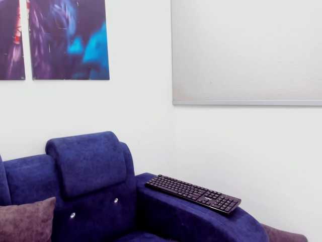 LUIELLI live cam on BongaCams