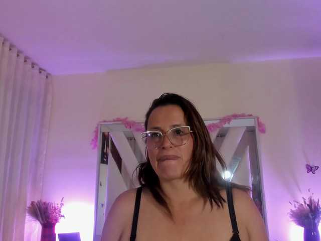 cristal-laurentt live cam on BongaCams