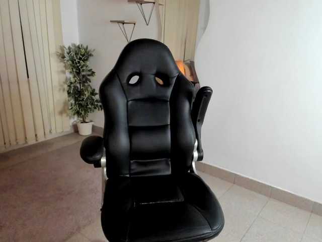 IsaVega live cam on BongaCams