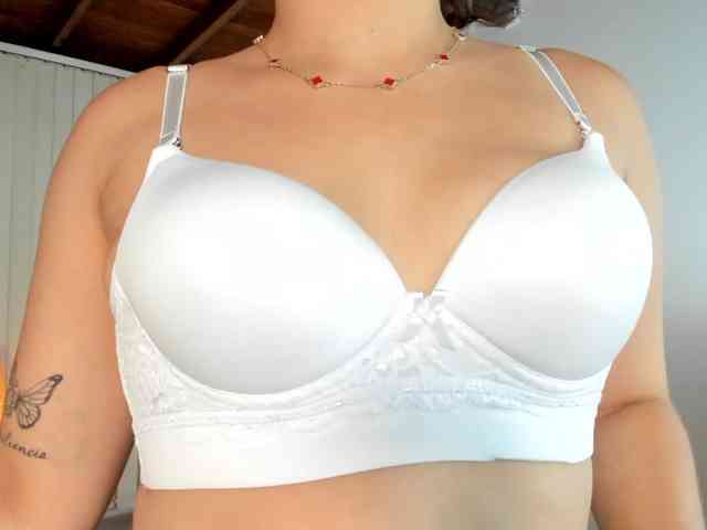 IsaVega Sex Cam Show