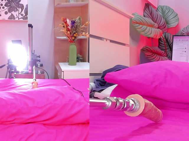 Reddolll live cam on BongaCams