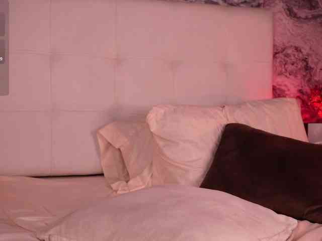 REDDOLLL webcam