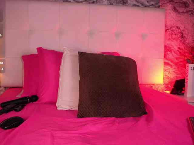 REDDOLLL webcam