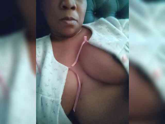 Veronica26041 webcam