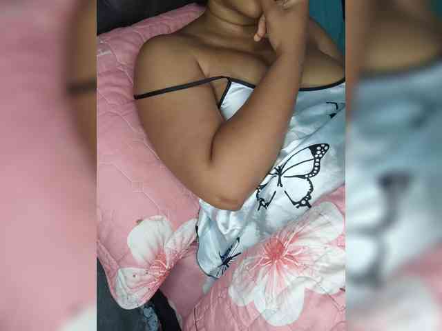 Veronica26041 webcam