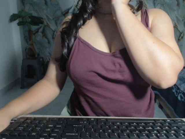prishanaughtyy webcam
