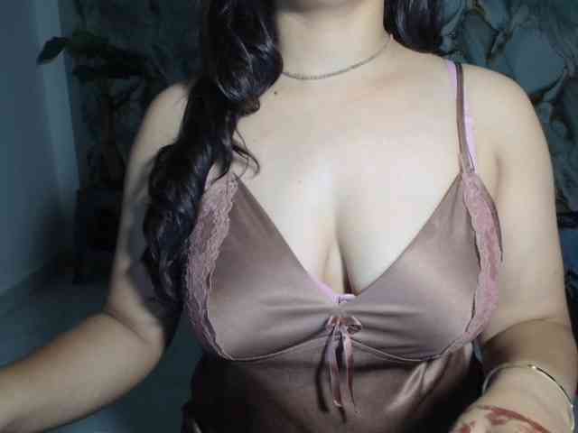 prishanaughtyy webcam