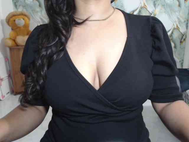 prishanaughtyy webcam