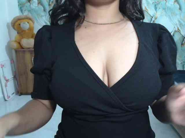 prishanaughtyy webcam