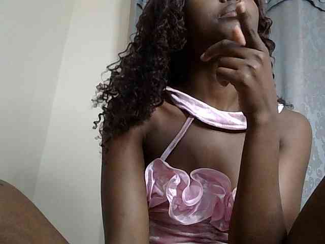 Model: Taliah