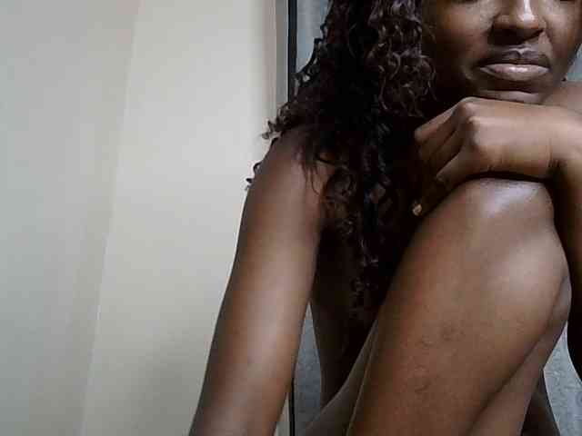Model: Taliah