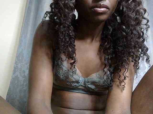Model: Taliah