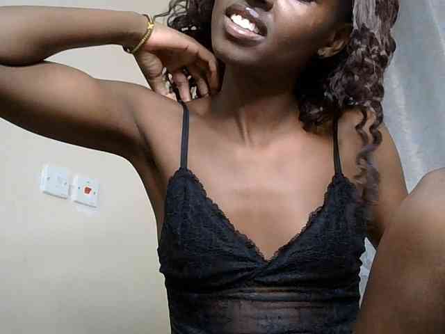 Model: Taliah