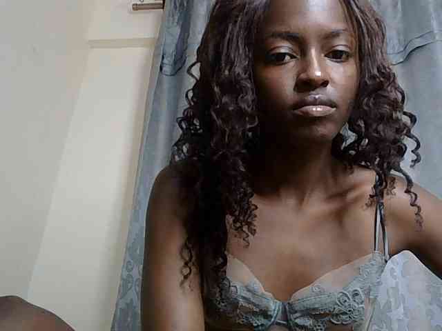 Model: Taliah