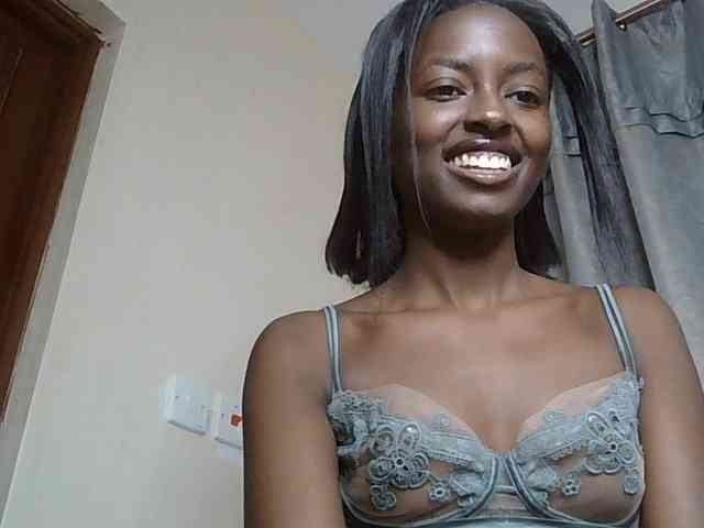 Model: Taliah