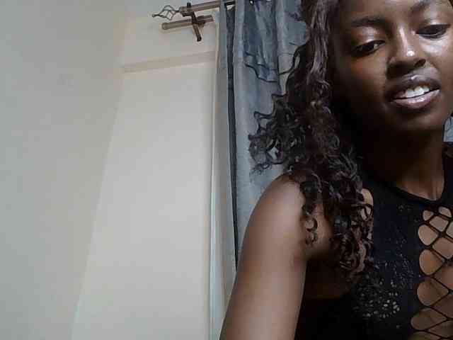 Model: Taliah