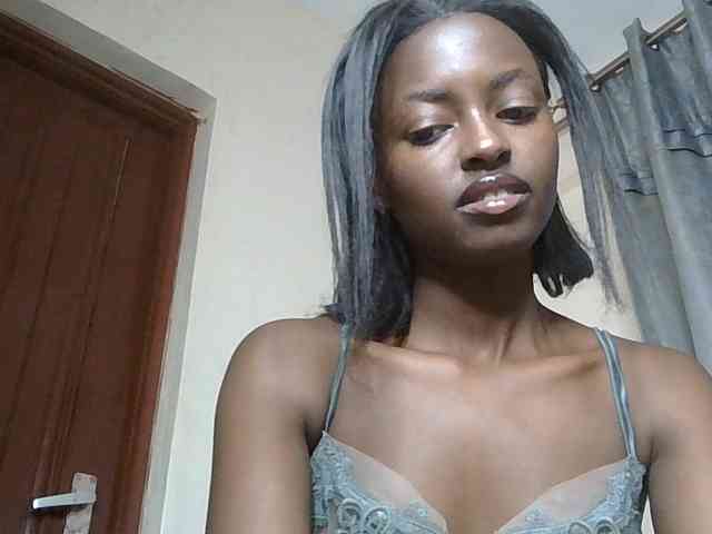 Model: Taliah