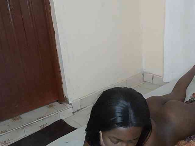 Model: Taliah