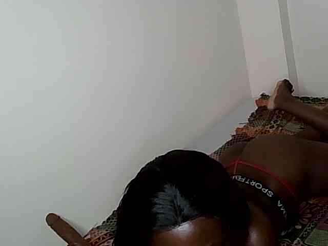 Model: Taliah