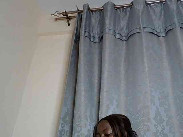 Model: Taliah