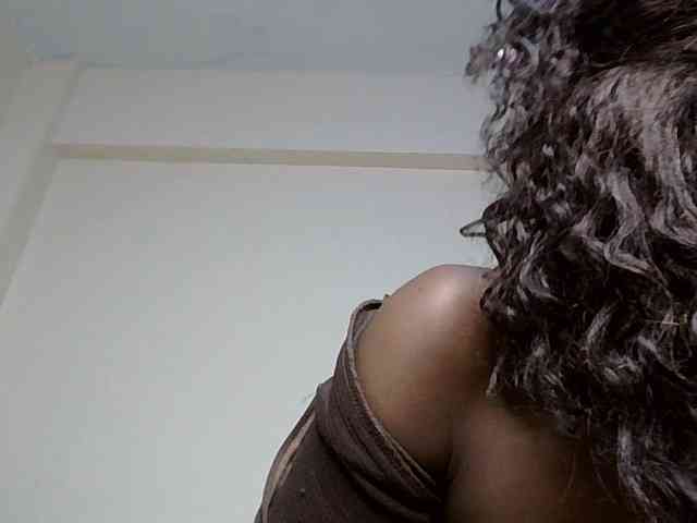 Model: Taliah