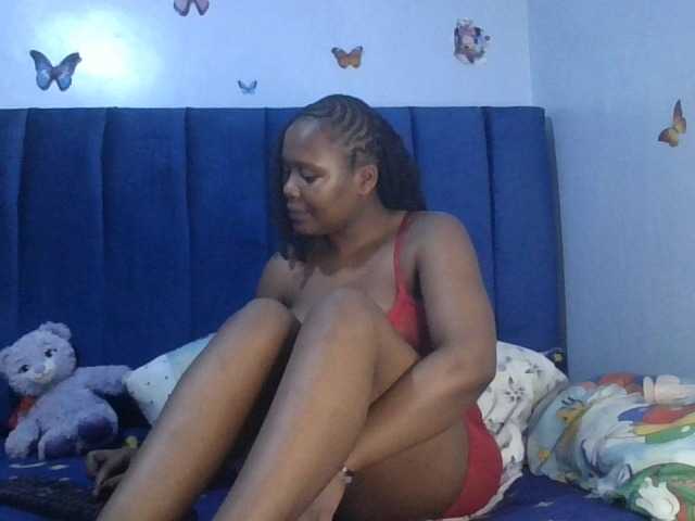 Lustyshakah live cam on BongaCams