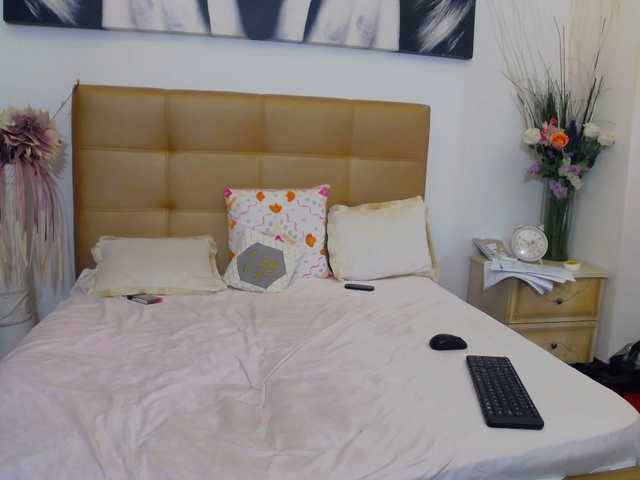 EvelynPorn live cam on BongaCams