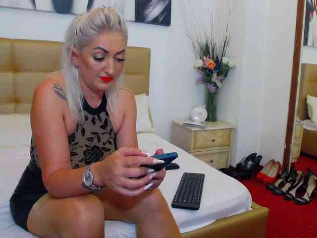 EvelynPorn webcam