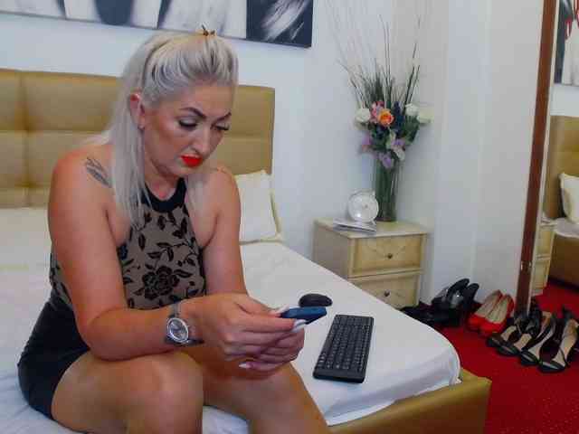 EvelynPorn webcam