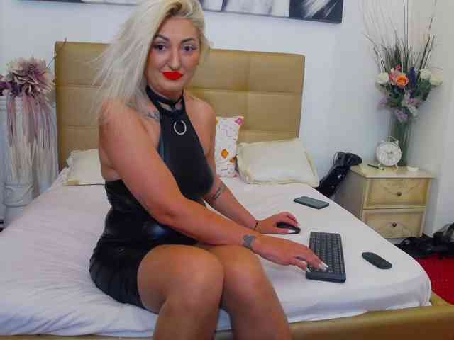 EvelynPorn webcam