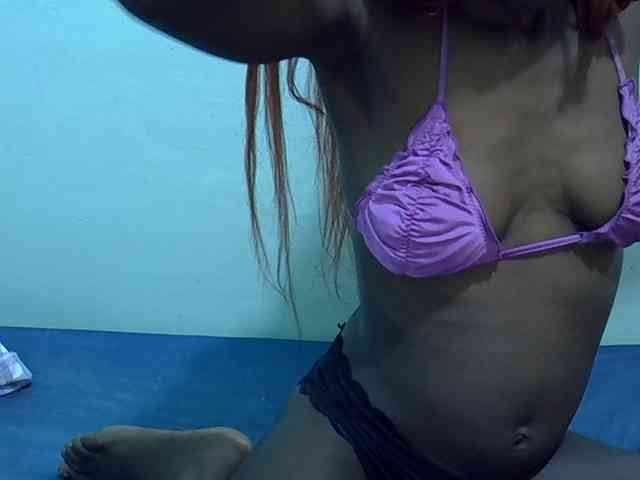 Hot-mila webcam