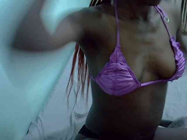 Hot-mila webcam