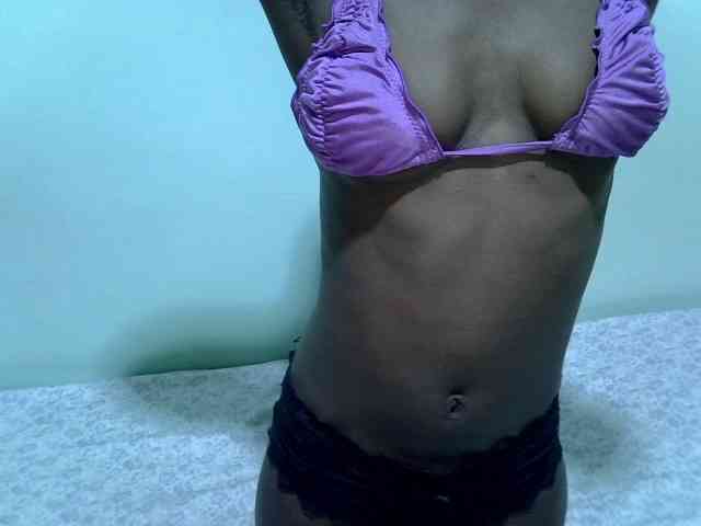 Hot-mila webcam