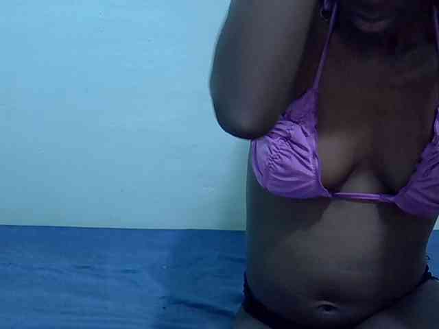 Hot-mila webcam
