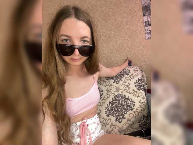 ladymeow01 live cam on BongaCams