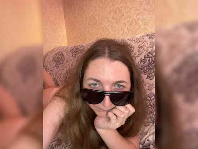 ladymeow01 webcam