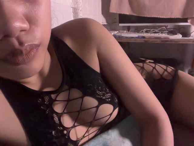 slimslitbaby webcam