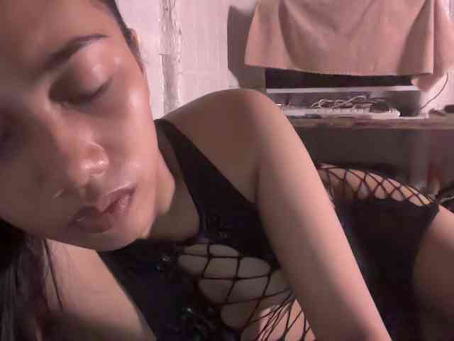 slimslitbaby webcam