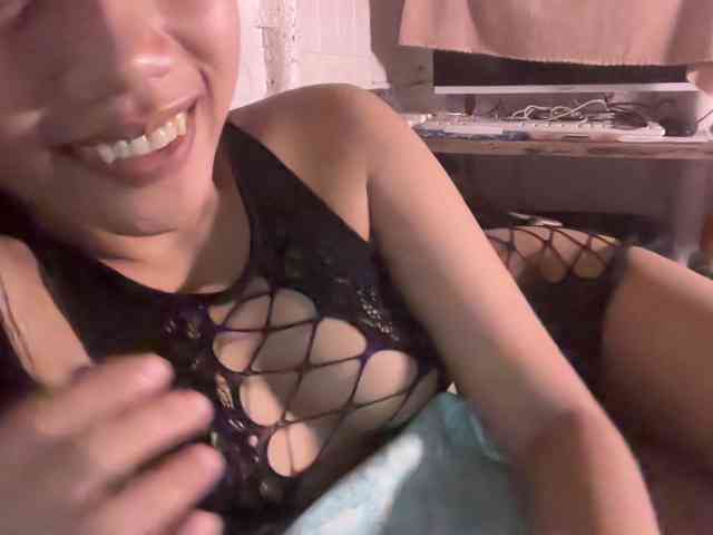slimslitbaby webcam