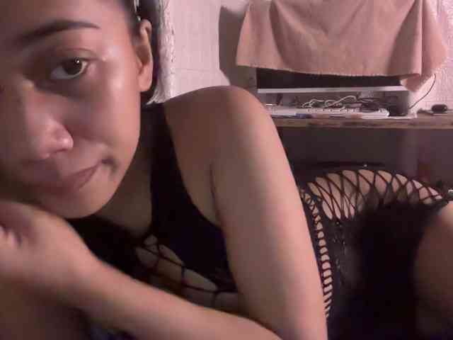slimslitbaby webcam