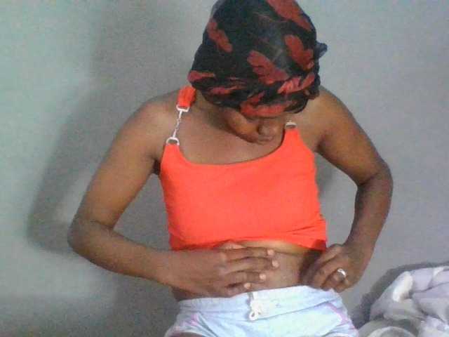 Coquinelara live cam on BongaCams