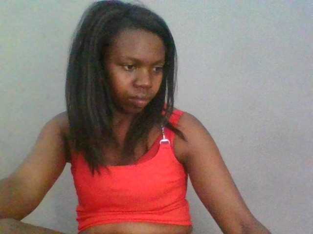 Coquinelara live cam on BongaCams