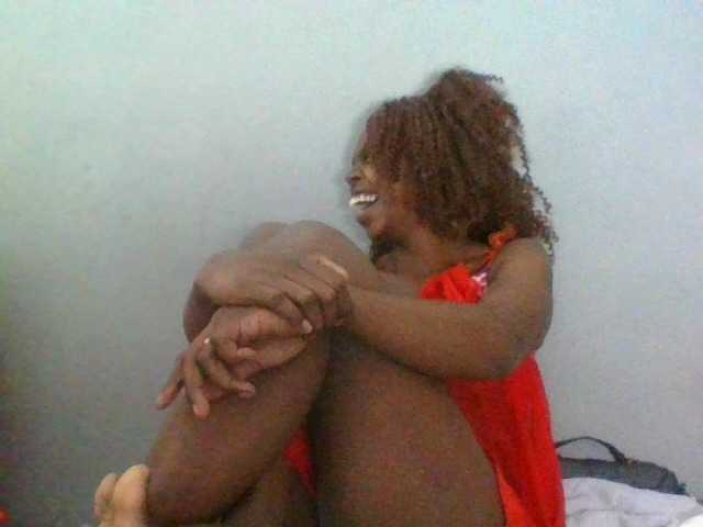 Coquinelara live cam on BongaCams